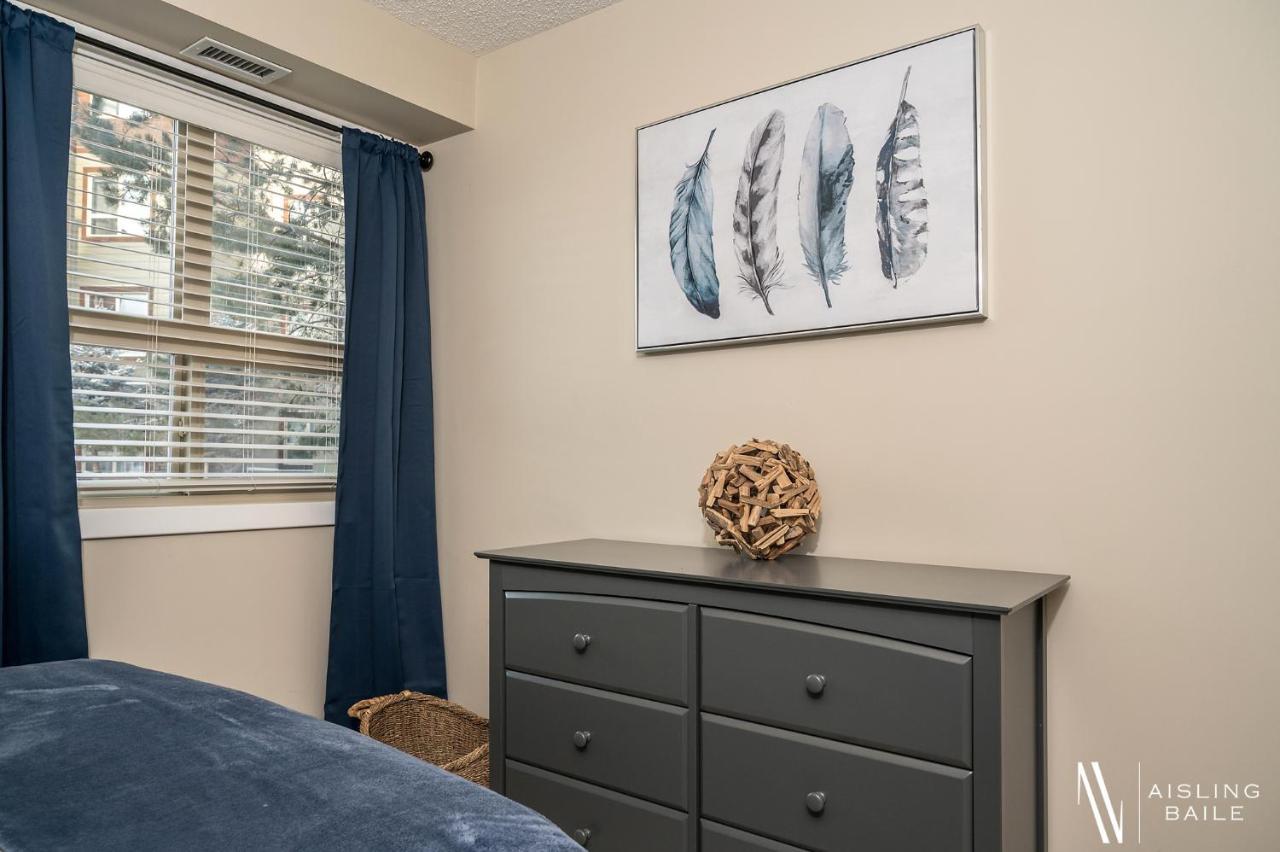 Rustic Modern 2 Bed 2 Bath With Lakeview Pool And Hot Tub Invermere Eksteriør billede